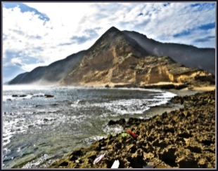 Partial Dune collapse opposite the Sphinx at Gerickes