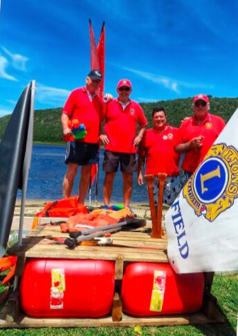 Team in the "Anything that Floats" Competition