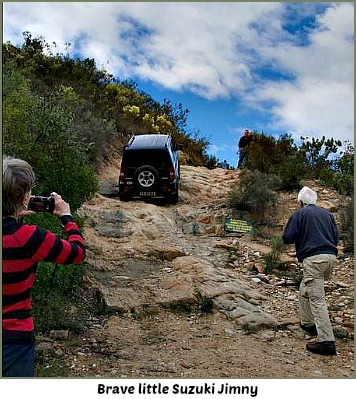 Challenging 4x4 hill climb