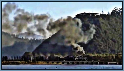 The train crossing the Swartvlei Lagoon The train crossing the Swartvlei Lagoon