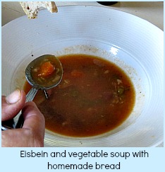 Eisbein sand vegetable soup