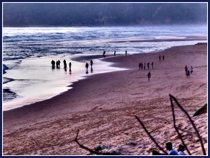 Taking an Evening Stroll along Myoli Beach