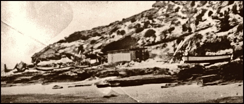 Fishermen's boats and hut at Gericke's beach Fishermen's boats and hut at Gericke's beach