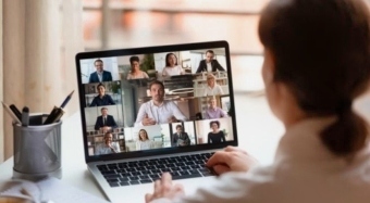 Holding a Zoom Meeting Holding a Zoom Meeting