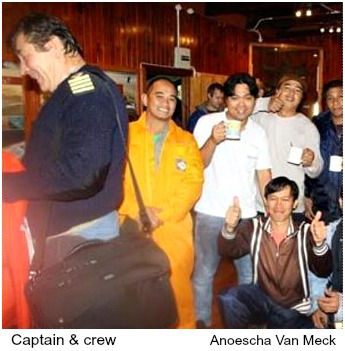 Captain and crew of Kiani Satu
