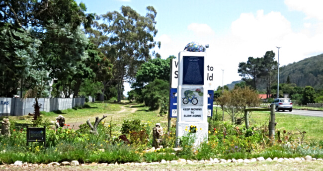 Makou Street Entrance to Sedgefield