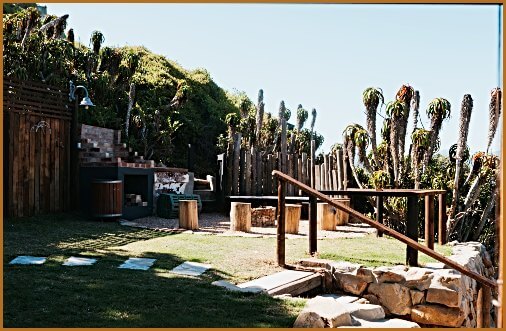 Outdoor Seating and braai area