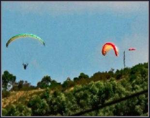 Paragliding from Cloud 9  high dune site at Sedgefield.