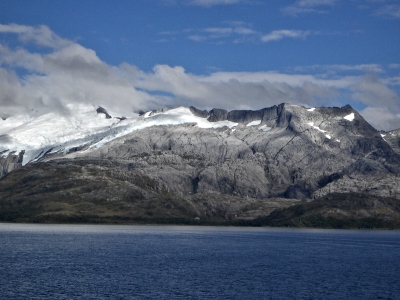 Traveling through the Strait of Magellan